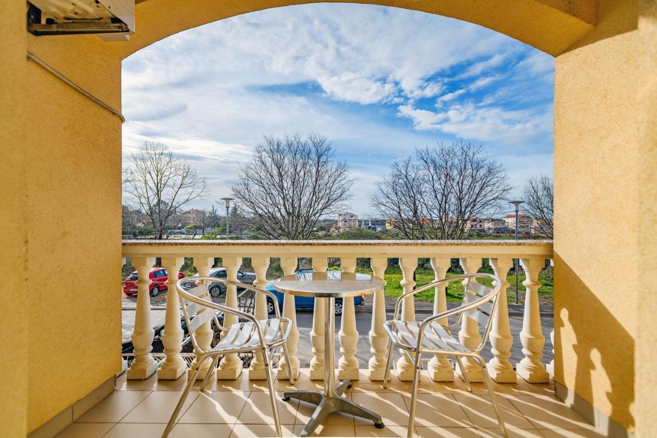 Comfort Apartments In Peaceful Area Zadar - With Garden المظهر الخارجي الصورة