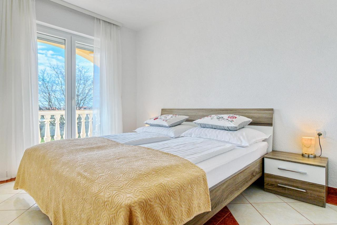 Comfort Apartments In Peaceful Area Zadar - With Garden المظهر الخارجي الصورة