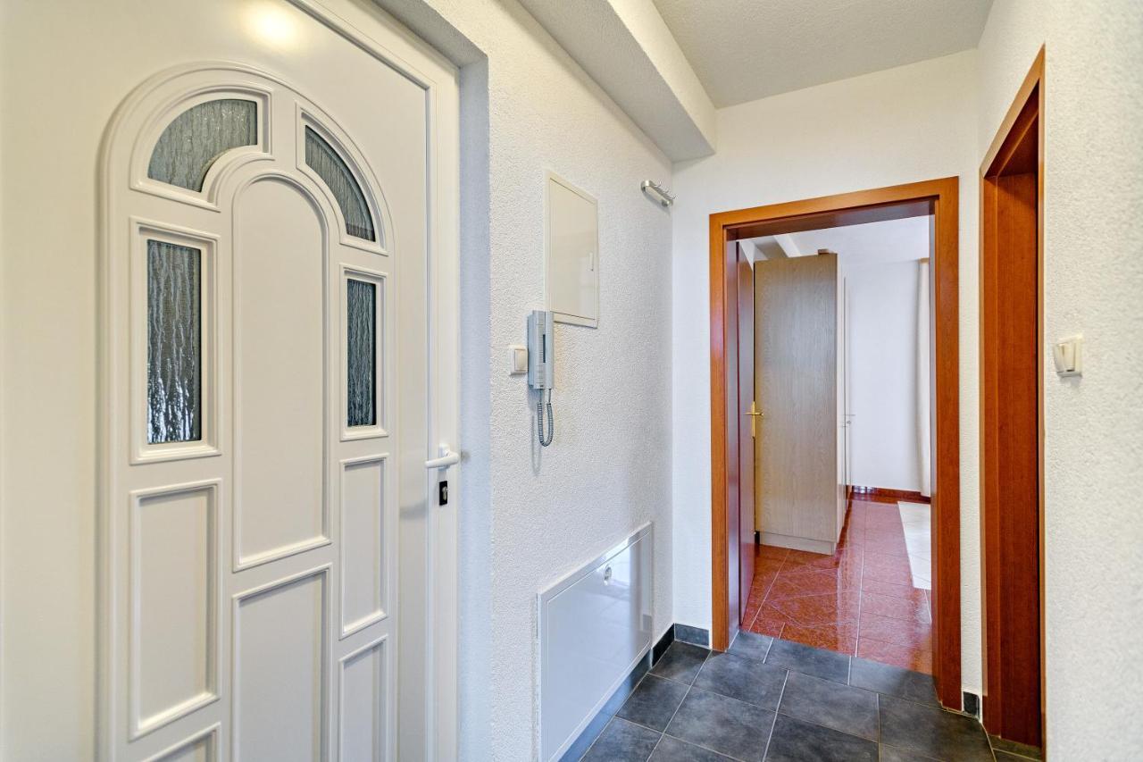 Comfort Apartments In Peaceful Area Zadar - With Garden المظهر الخارجي الصورة