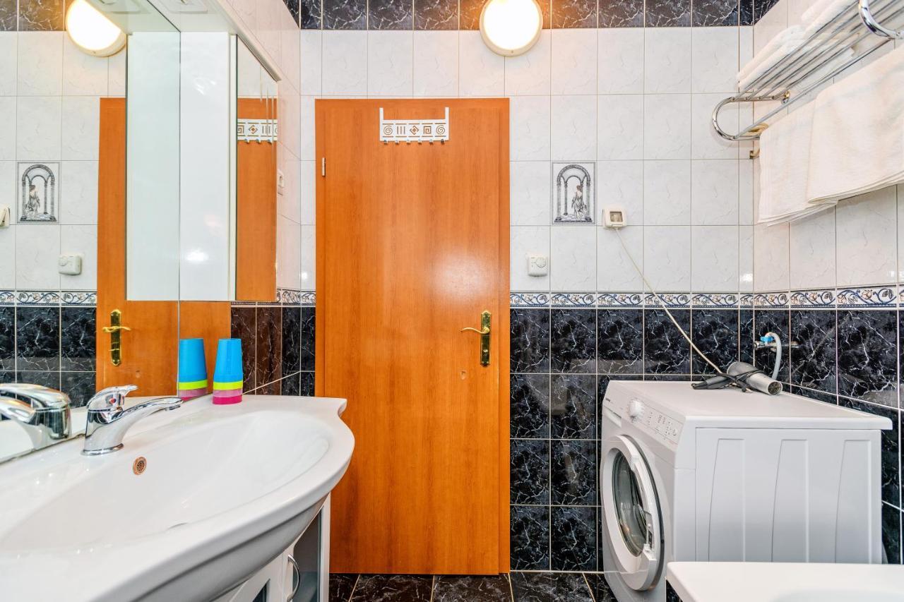 Comfort Apartments In Peaceful Area Zadar - With Garden المظهر الخارجي الصورة